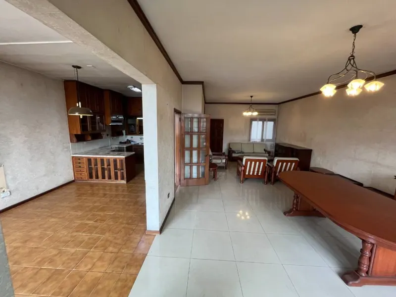 Edificio con vivienda y locales comerciales en venta en Los Pozos: foto 3 de 23