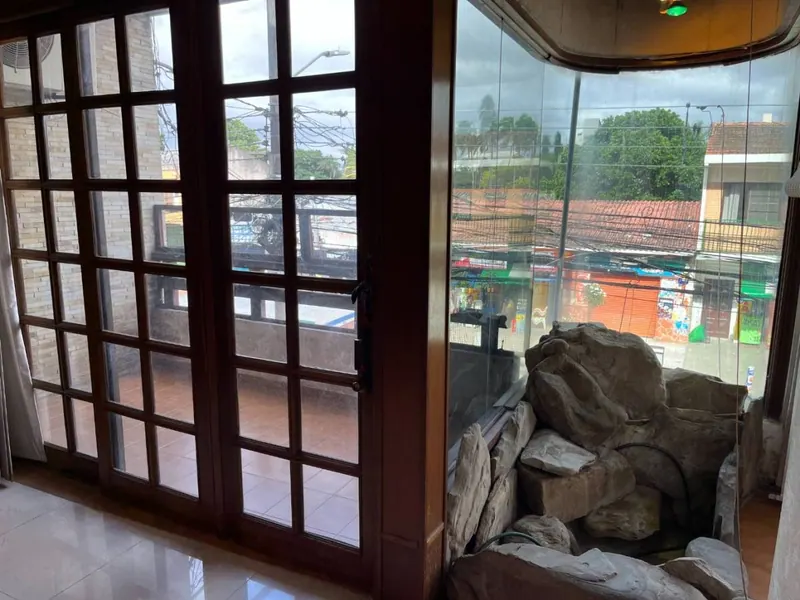 Edificio con vivienda y locales comerciales en venta en Los Pozos: foto 5 de 23