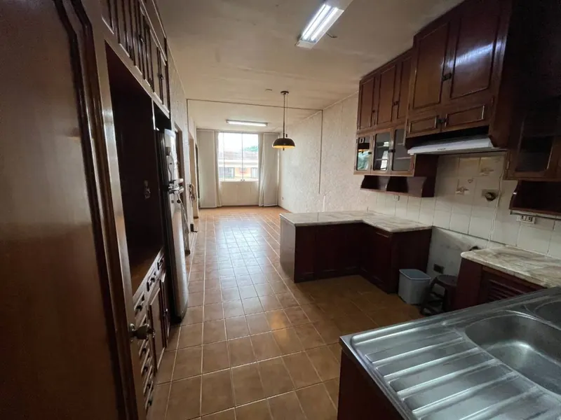 Edificio con vivienda y locales comerciales en venta en Los Pozos: foto 6 de 23