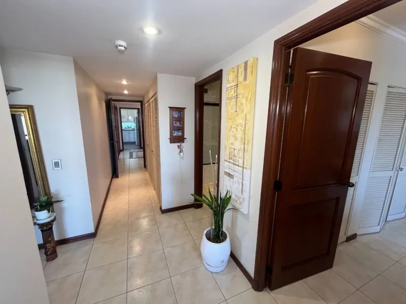 3-bedroom apartment for sale in El Mirador de Equipetrol: foto 14 de 24