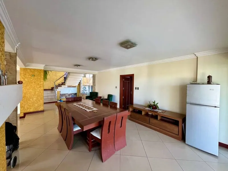6-bedroom corner house for sale on Av. Virgen Cotoca: foto 6 de 15