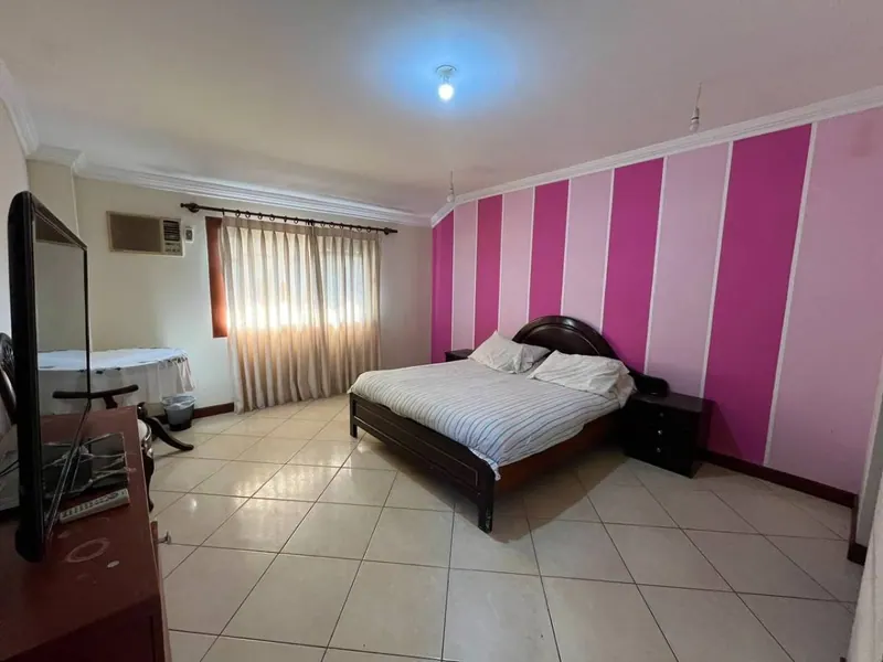 6-bedroom corner house for sale on Av. Virgen Cotoca: foto 14 de 15