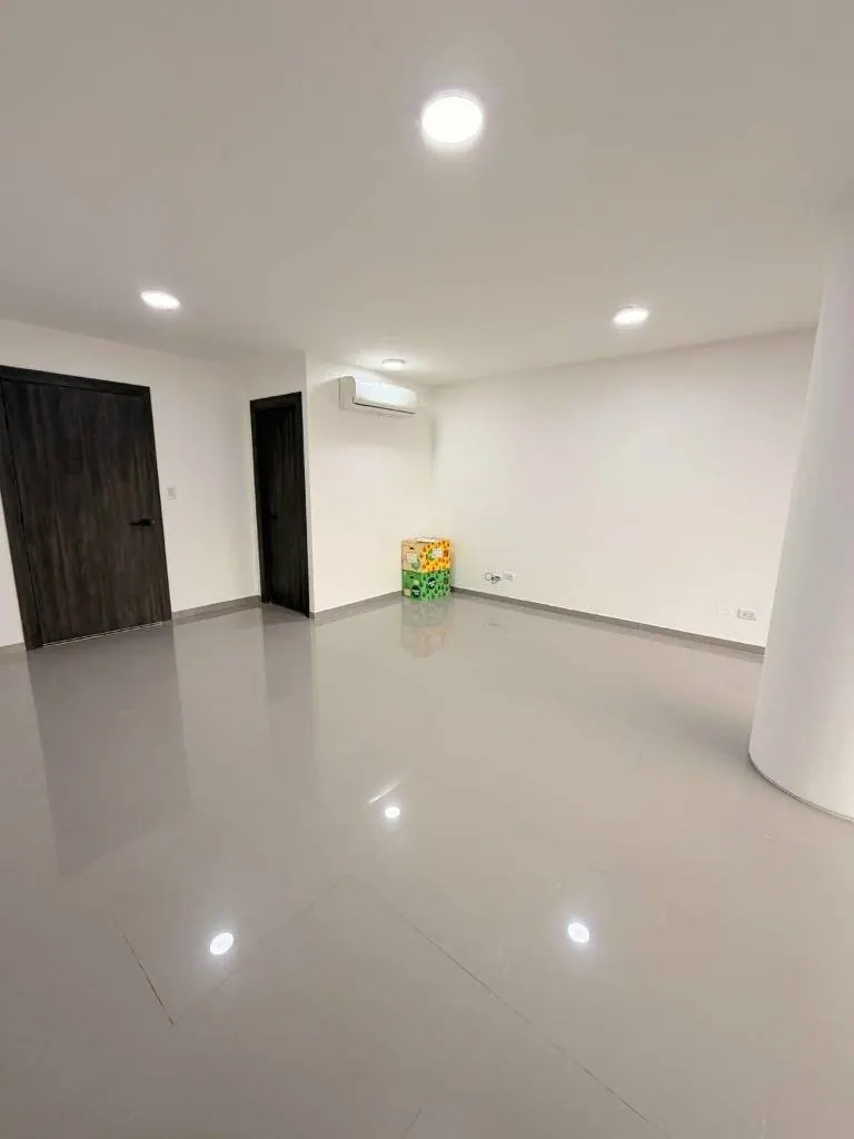Oficina de 27 m² en alquiler en el edificio Ofi Centro, Av. Beni: foto 5 de 5