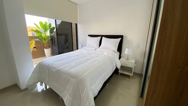Furnished 1-bedroom apartment for sale in Equipetrol: foto 20 de 32