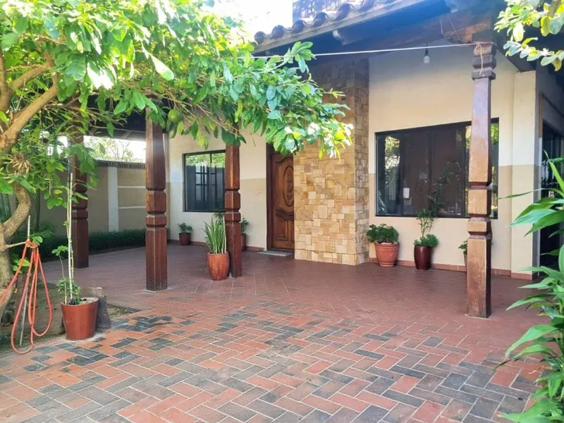 3-bedroom house for sale in the España development, South Zone: foto 2 de 9