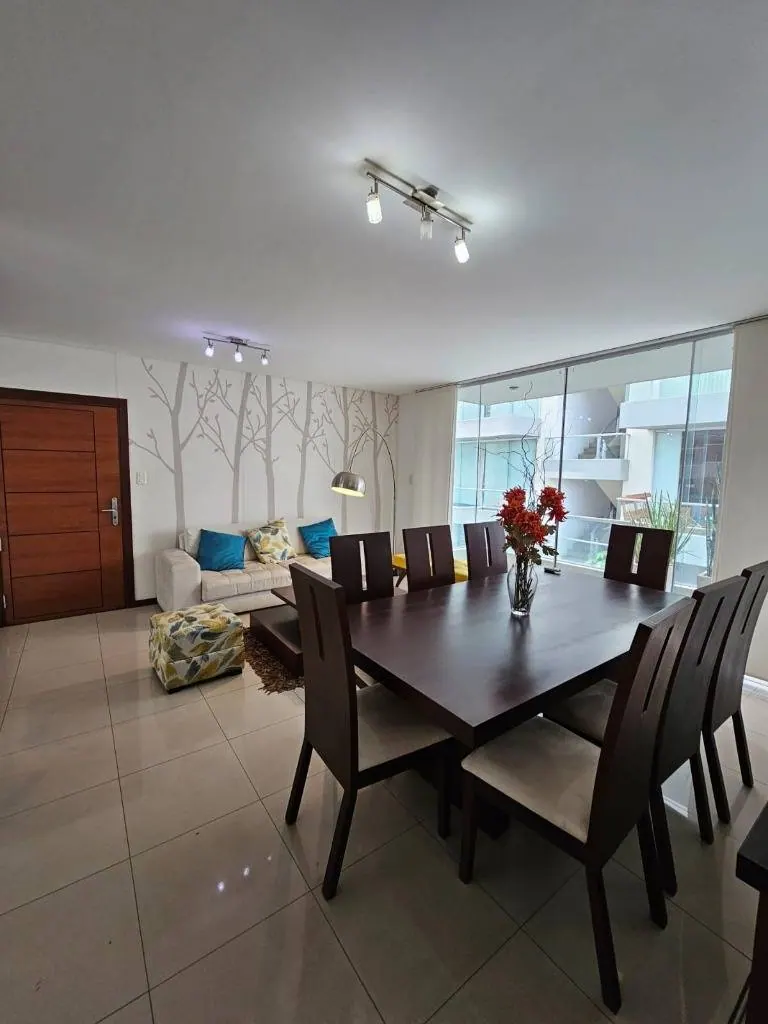 Furnished 2-bedroom apartment for rent in Equipetrol: foto 13 de 29