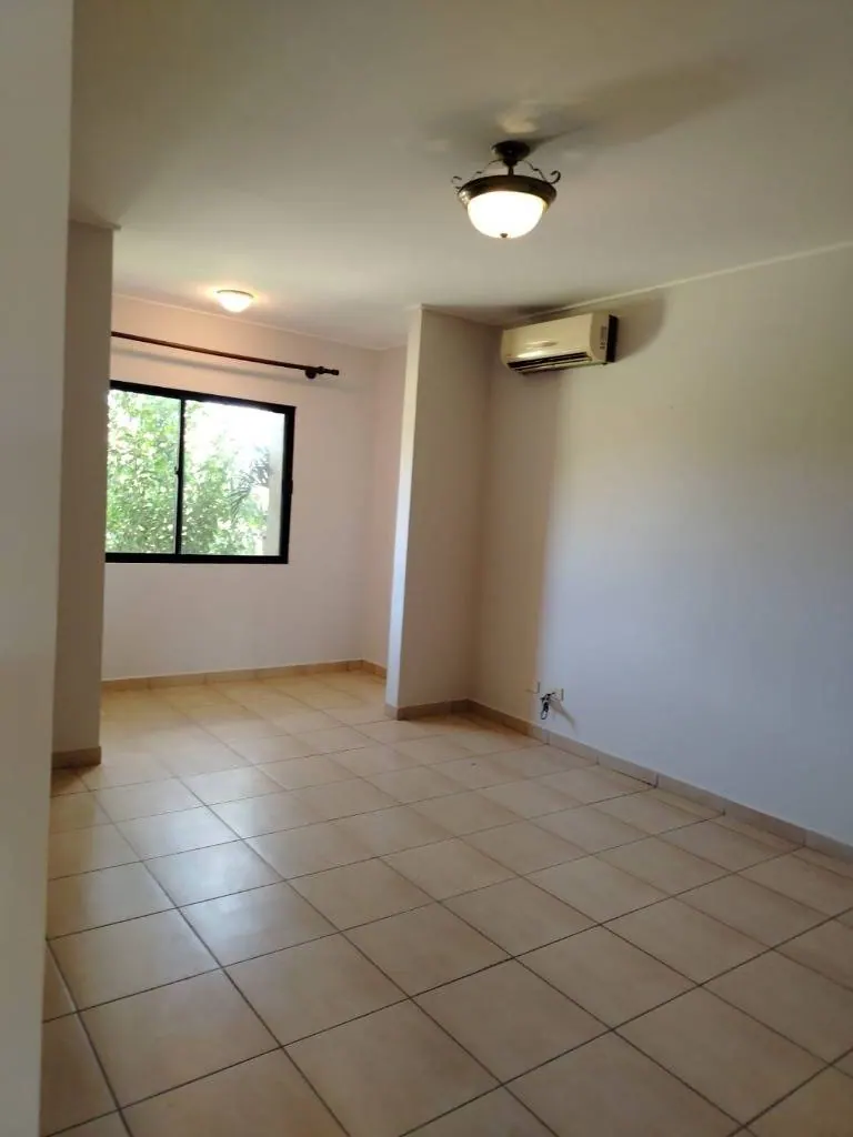 Casa en el condominio Villa Borghese en venta en la Zona Este: foto 9 de 15