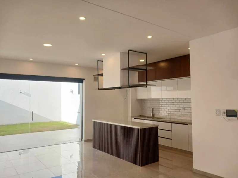 Casa de 3 dormitorios en venta en el 3.er Anillo, Zona Este: foto 7 de 23