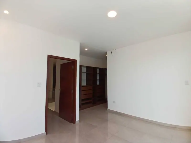 Casa de 3 dormitorios en venta en el 3.er Anillo, Zona Este: foto 10 de 23