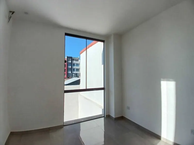 Casa de 3 dormitorios en venta en el 3.er Anillo, Zona Este: foto 13 de 23