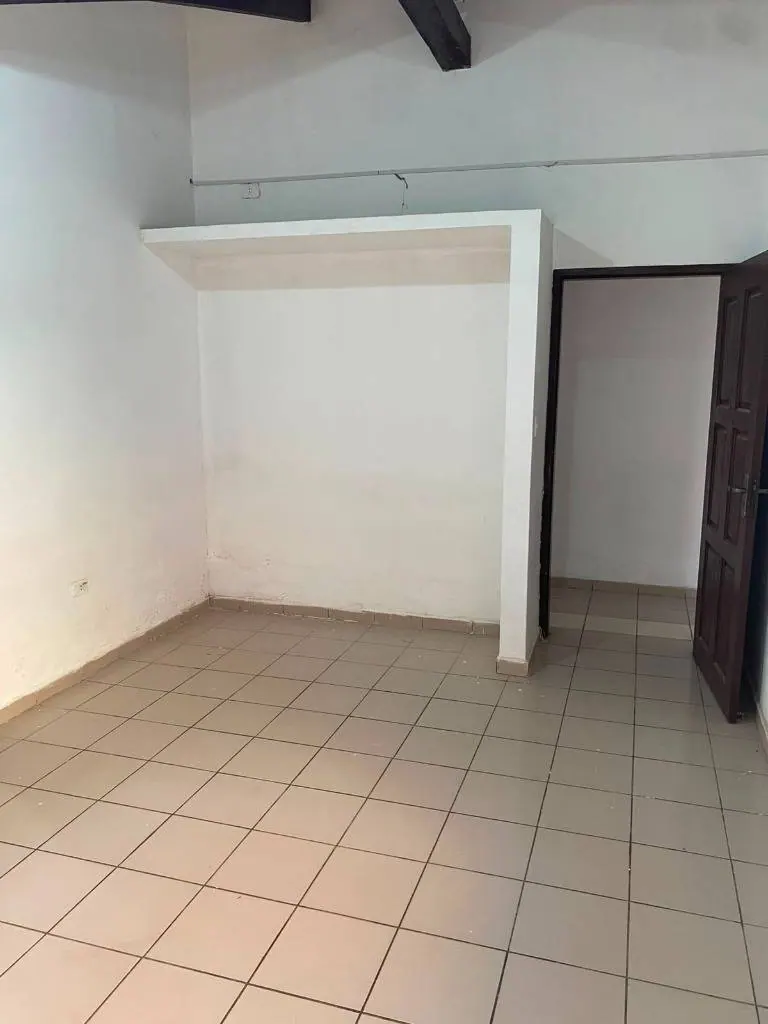 Casa de 3 dormitorios en venta en Villa 1ro de Mayo, Zona Este: foto 9 de 17