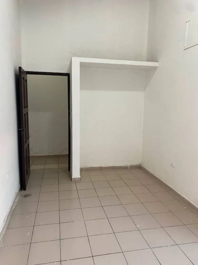 Casa de 3 dormitorios en venta en Villa 1ro de Mayo, Zona Este: foto 12 de 17