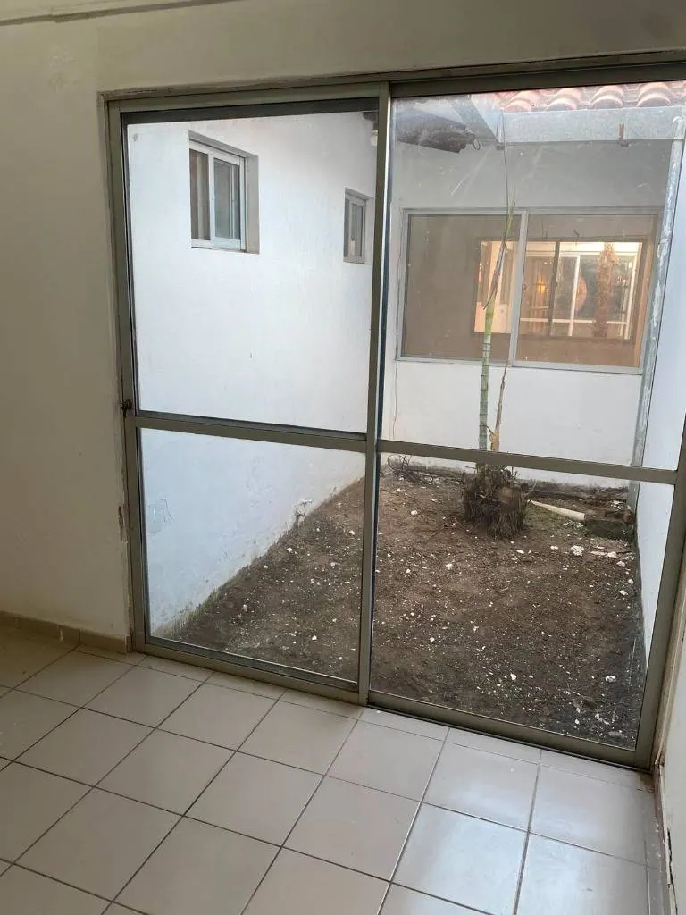 Casa de 3 dormitorios en venta en Villa 1ro de Mayo, Zona Este: foto 13 de 17