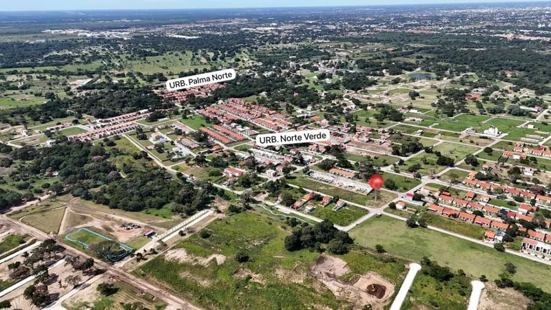 Terreno de 356,46 m² en venta en la urbanización Norte Verde: foto 1 de 2
