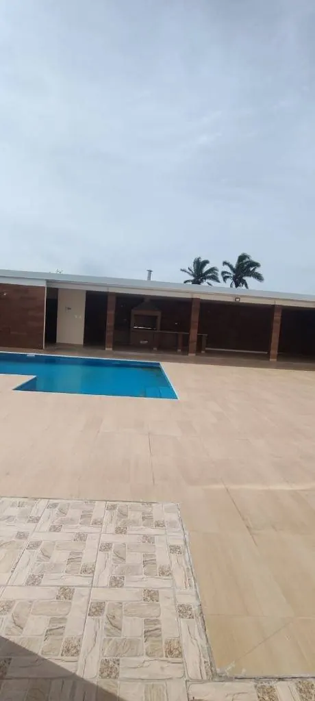Casa de 4 dormitorios con piscina en venta en Olivos de Urubó: foto 4 de 22