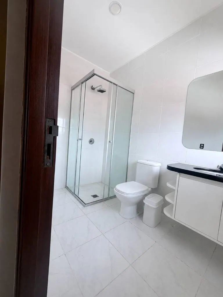 Casa de 4 dormitorios con piscina en venta en Olivos de Urubó: foto 17 de 22