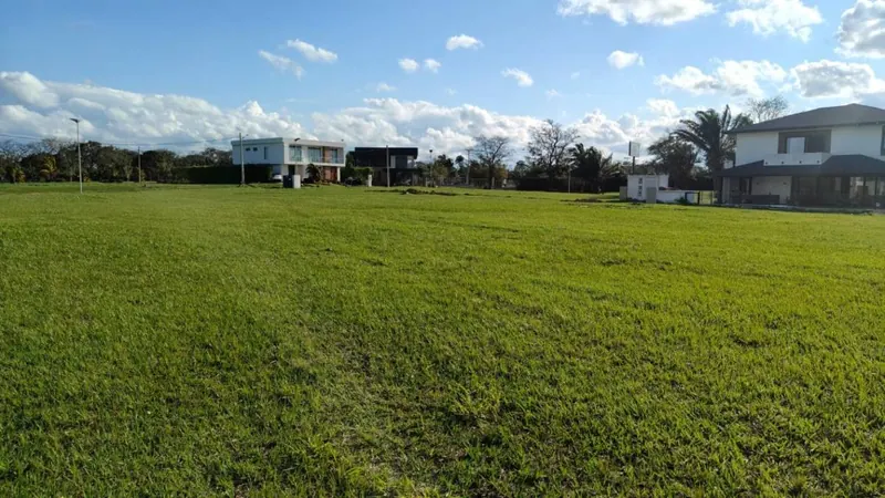 750 m² lot for sale in Urubó Village, Urubó: foto 12 de 13