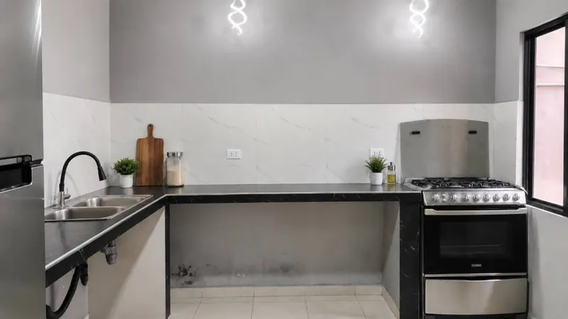 House with commercial space for sale in Villa 1° de Mayo, East Zone: foto 5 de 6