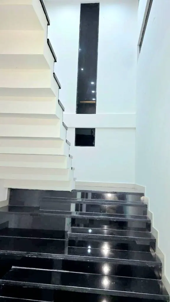 Casa de 3 dormitorios en venta en Olivos del Urubó, 665 m² de terreno: foto 7 de 27