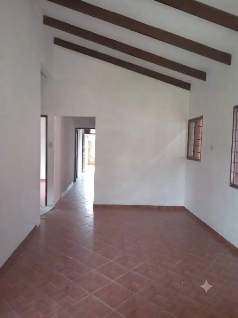 Casa de 4 dormitorios en venta en el barrio Naranjal, Zona Este: foto 5 de 13