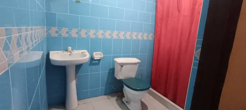 Casa de 4 dormitorios en venta en el barrio Naranjal, Zona Este: foto 8 de 13