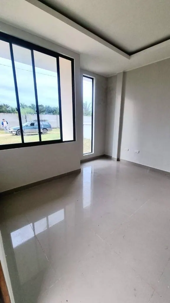 Casa de 3 dormitorios en venta en Urubó Oasis, urbanización cerrada: foto 16 de 16