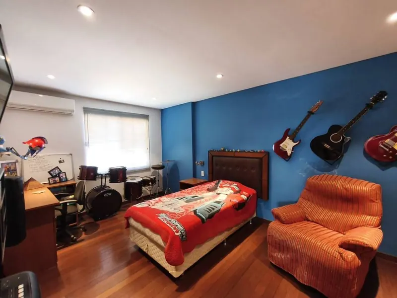 Casa de 5 suites en venta en el condominio Costa Brava, Av. Piraí: foto 9 de 24