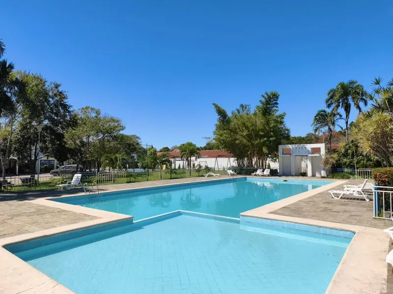 Casa de 5 suites en venta en el condominio Costa Brava, Av. Piraí: foto 23 de 24