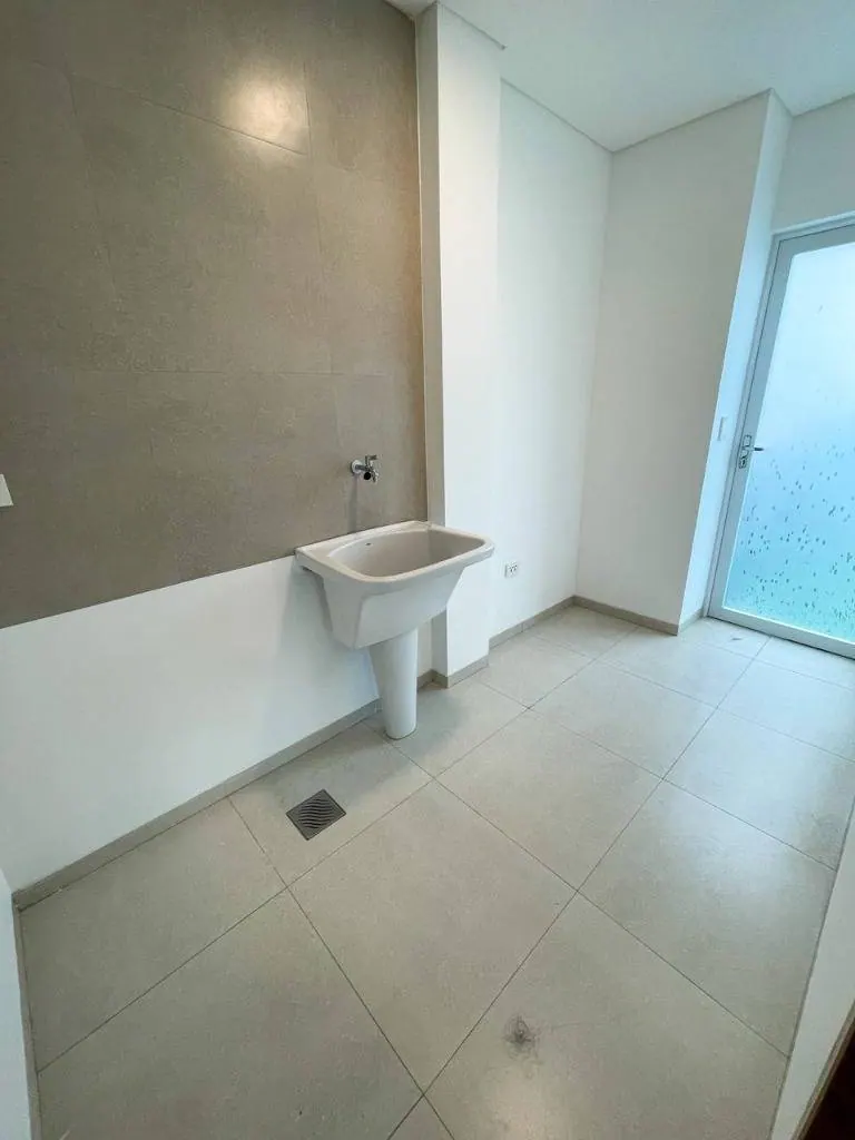 Brand-new 4-bedroom house for sale in Mar Adentro, Urubó: foto 15 de 29