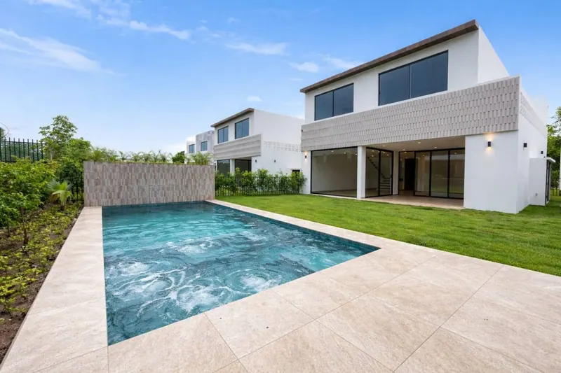Brand-new 4-bedroom house for sale in Mar Adentro, Urubó: foto 26 de 29