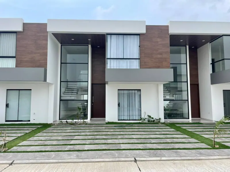 Casa de 3 dormitorios en alquiler en el condominio Turmalina IV