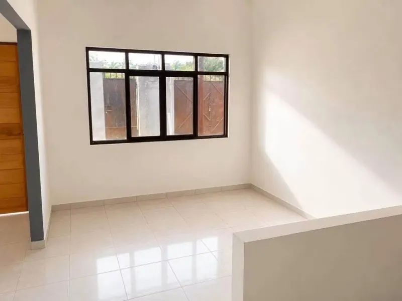 Casa quinta de 3 dormitorios en venta en Cotoca, 525 m²: foto 3 de 7