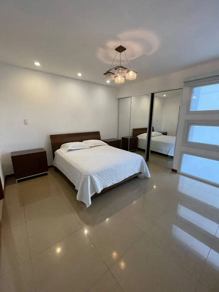 Departamento amoblado de 3 dormitorios en venta en el edificio Suant: foto 4 de 11