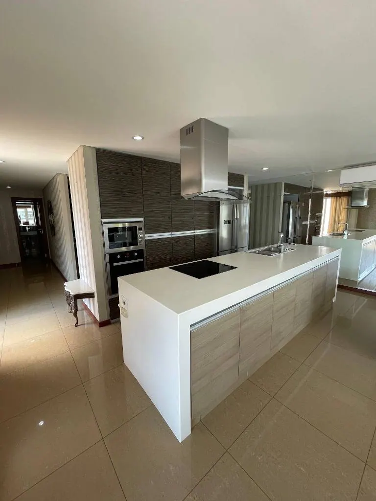 Departamento amoblado de 3 dormitorios en venta en el edificio Suant: foto 5 de 11
