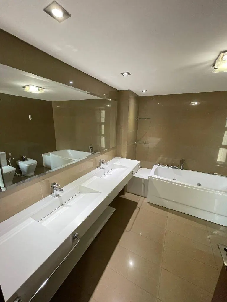 Departamento amoblado de 3 dormitorios en venta en el edificio Suant: foto 8 de 11