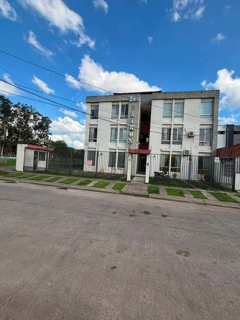 Departamento amoblado de 3 dormitorios en venta en edificio Kairos: foto 1 de 16
