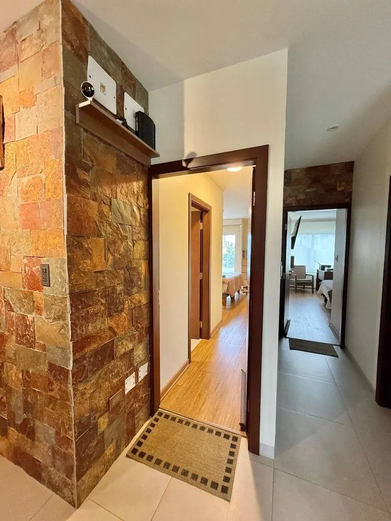 Departamento amoblado de 2 dormitorios en venta en Equipetrol: foto 3 de 18