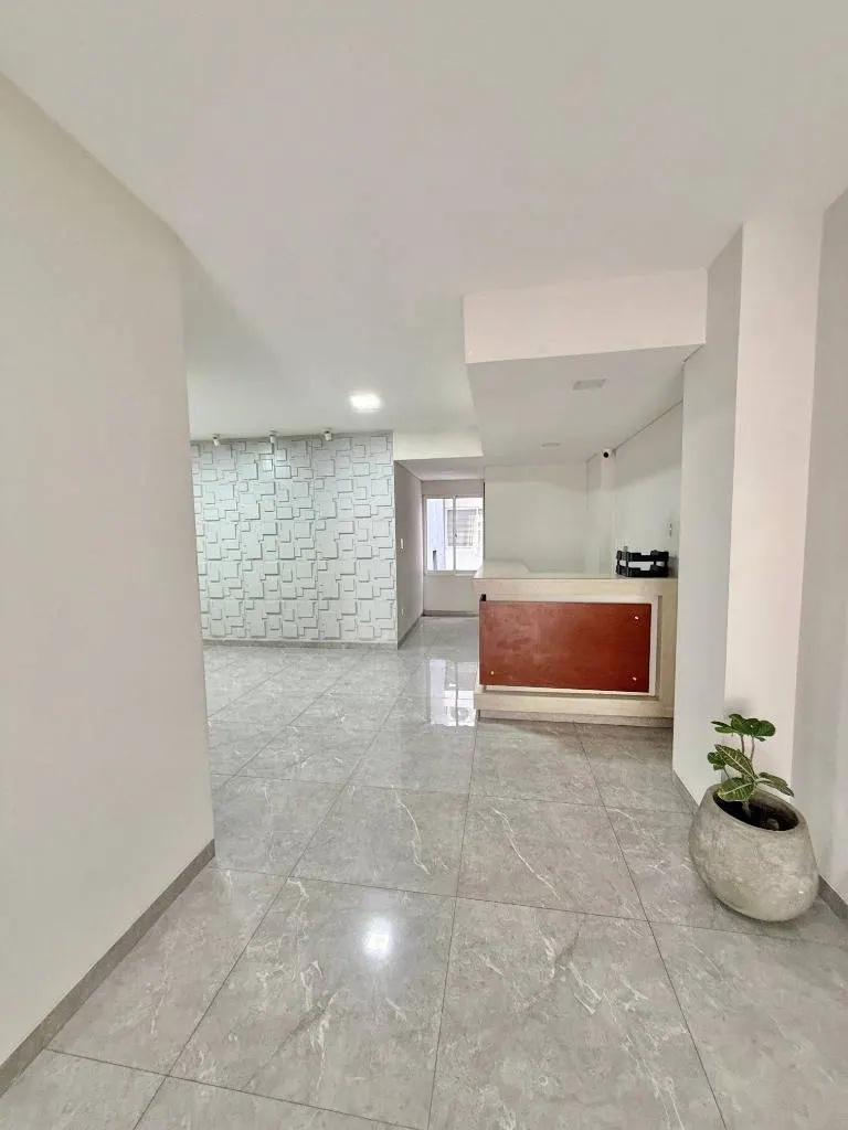 Departamento amoblado de 2 dormitorios en venta en Equipetrol: foto 8 de 18