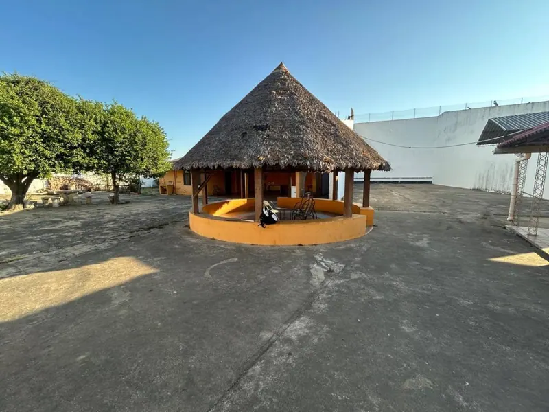 Local comercial de 246 m² en venta en Montero: foto 2 de 6