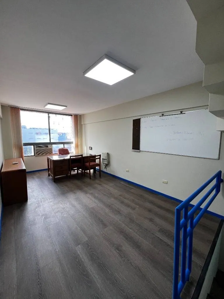 Oficinas de 108 m² en venta en el edificio Zumar, Centro: foto 2 de 16
