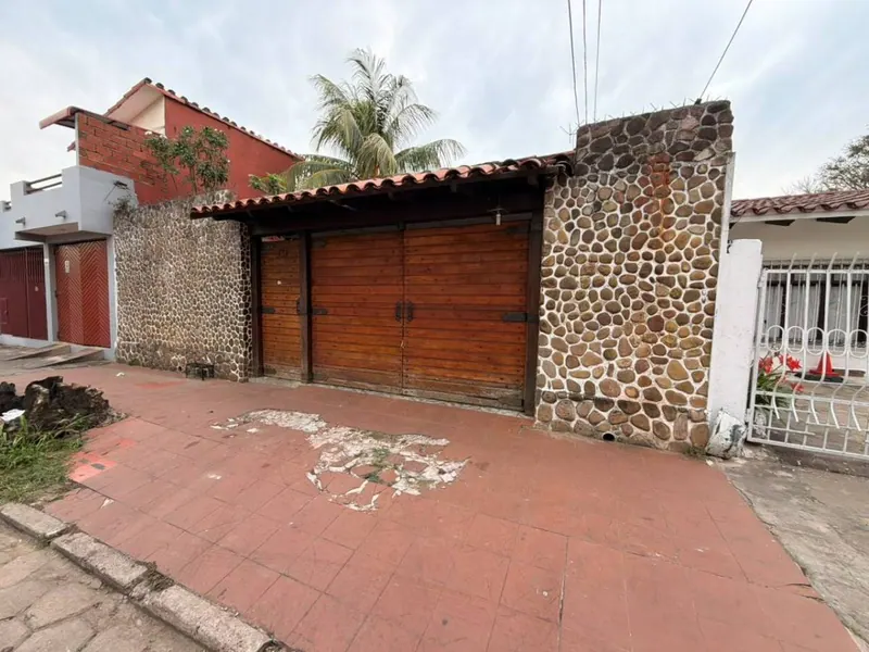 5-bedroom house for sale in the East Zone, Av. Melchor Pinto