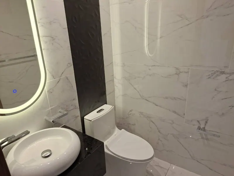 Departamento de 1 dormitorio con escritorio en alquiler en Sky Moon: foto 3 de 15