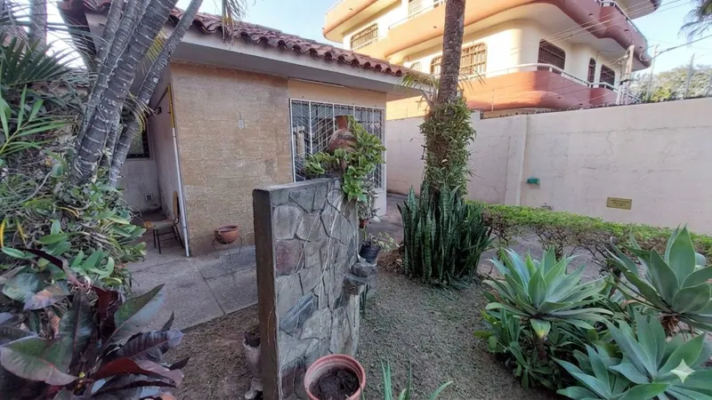 265 m² house for sale on Av. Charcas, commercial use: foto 4 de 20