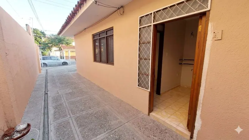 265 m² house for sale on Av. Charcas, commercial use: foto 5 de 20