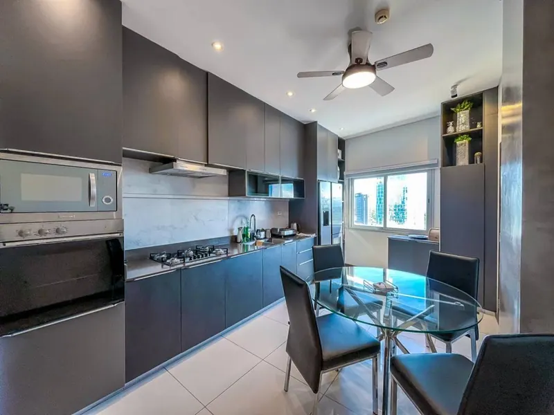 Penthouse amoblado de 3 dormitorios en venta en Platinium I: foto 1 de 17
