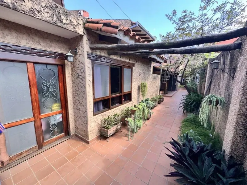 Casa de una planta con 4 dormitorios en venta en el barrio Polanco: foto 4 de 12