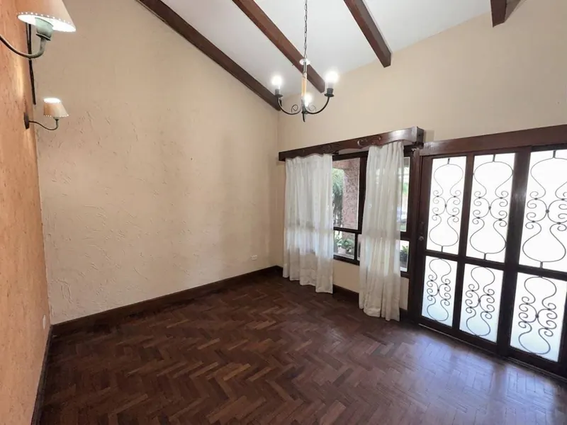 Casa de una planta con 4 dormitorios en venta en el barrio Polanco: foto 11 de 12