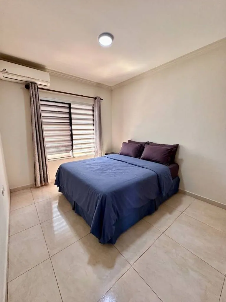 4-bedroom house with pool for sale on Av. Beni: foto 13 de 15