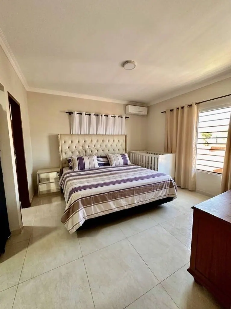 4-bedroom house with pool for sale on Av. Beni: foto 14 de 15