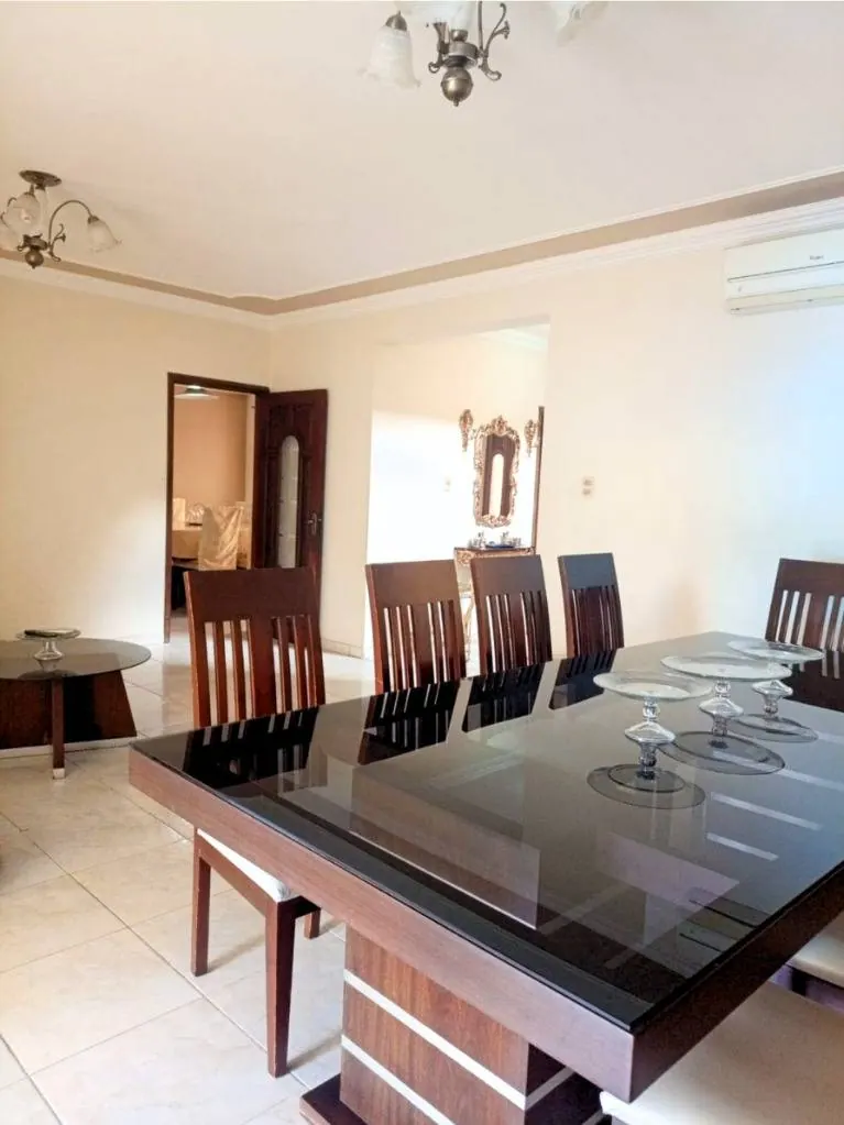House with independent apartment for sale downtown, 1st ring: foto 5 de 18